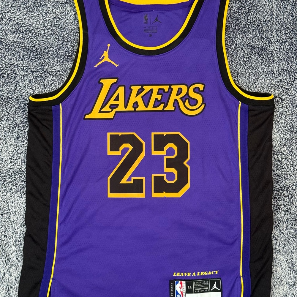 Los Angeles Lakers #23 LeBron James Statement Swingman Jersey